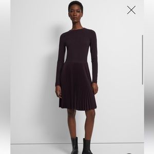 NWT THEORY PLEATED WOOL DRESS